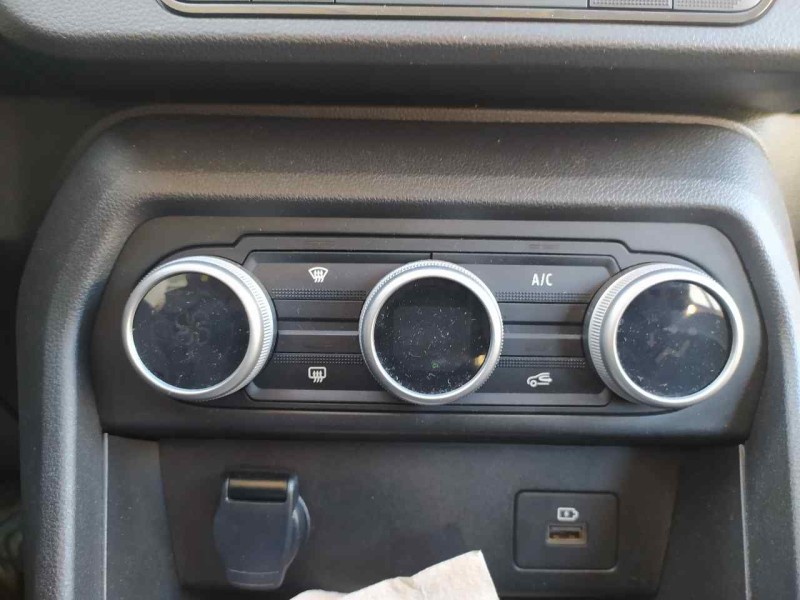 Recambio de mando calefaccion / aire acondicionado para dacia sandero stepway essential referencia OEM IAM 275008058R  