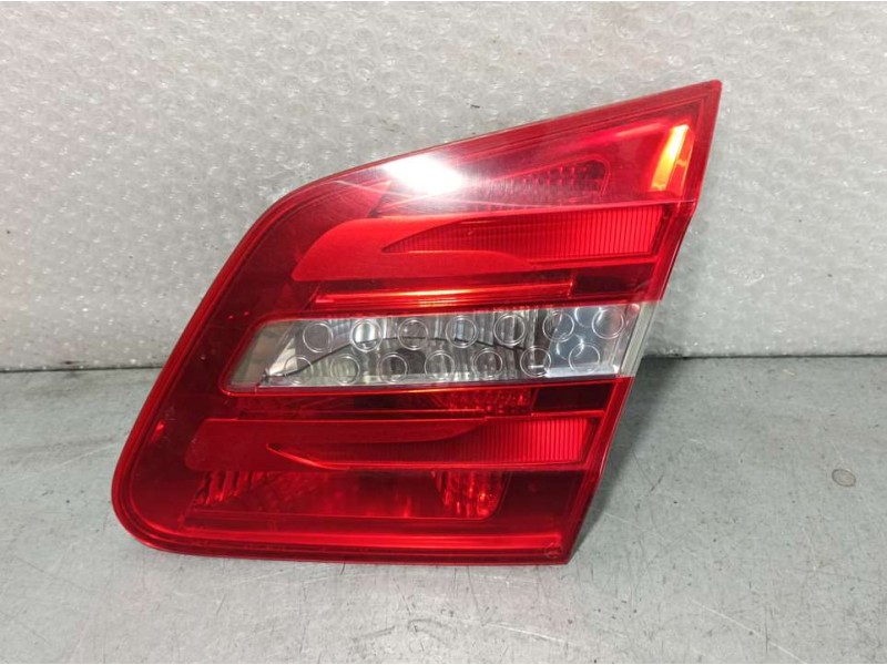 Recambio de piloto trasero derecho para mercedes-benz clase b (w246) b 200 cdi be (246.201) referencia OEM IAM A2469066400  INTE