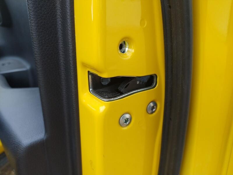 Recambio de cerradura puerta delantera derecha para kia stonic (yb) 1.2 cvvt referencia OEM IAM 81320H8050  