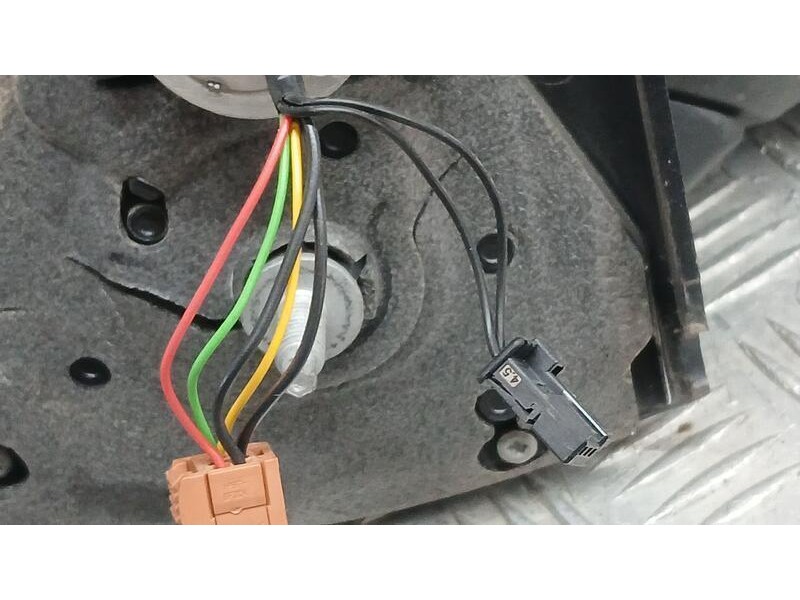 Recambio de retrovisor derecho para citroën c-elysée exclusive referencia OEM IAM 1609064580 ELECTRICO 5 CABLES 