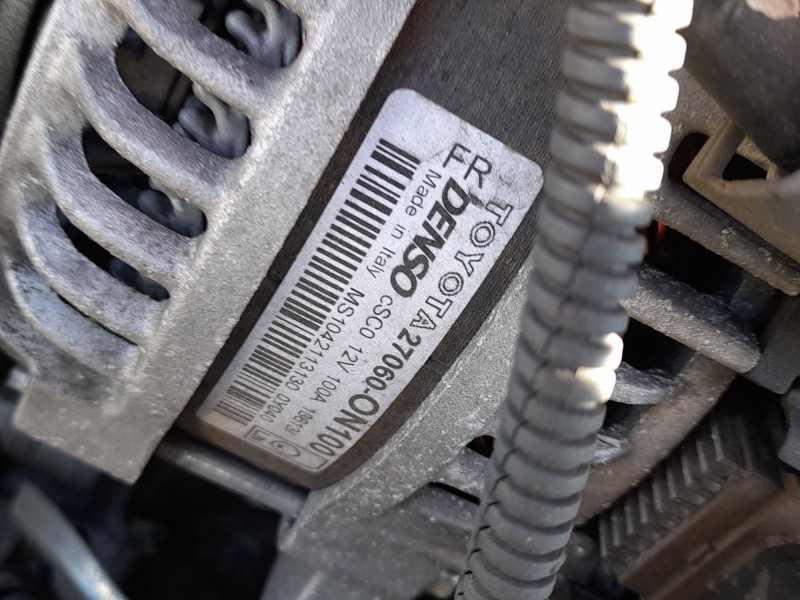 Recambio de alternador para toyota auris (_e18_) 1.4 d-4d (nde180_) referencia OEM IAM 270600N100 DENSO 3111552140