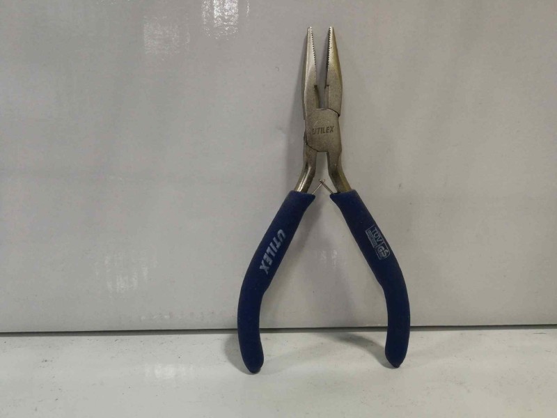 Recambio de alicates mini para » otros... no usar standard referencia OEM IAM 2321675 BOCA PLANA 