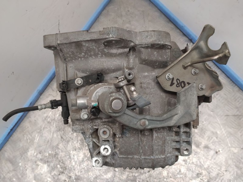 Recambio de caja cambios para opel corsa d cosmo referencia OEM IAM M20013D1 3722NA 6 VELOCIDADES