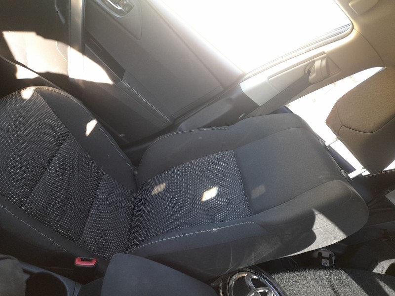 Recambio de asiento delantero derecho para toyota auris (_e18_) 1.4 d-4d (nde180_) referencia OEM IAM   