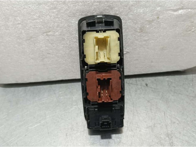 Recambio de mando elevalunas delantero izquierdo para dacia lodgy ambiance referencia OEM IAM 254110431R  