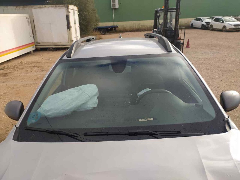 Recambio de parabrisas para dacia sandero stepway essential referencia OEM IAM 727122932R  