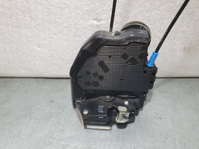 Recambio de cerradura puerta trasera derecha para toyota auris touring sports (e18) active referencia OEM IAM SIN REF  4 PINES