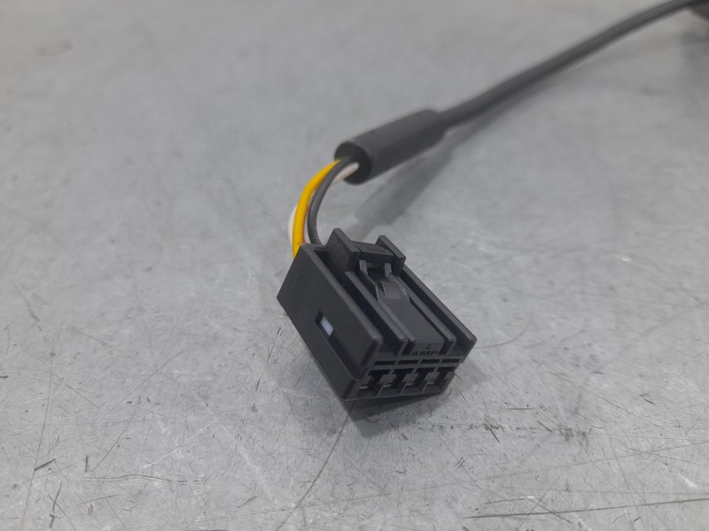 Recambio de camara vision trasera para ssangyong tivoli 1.2 referencia OEM IAM 8921037010 CF000100 