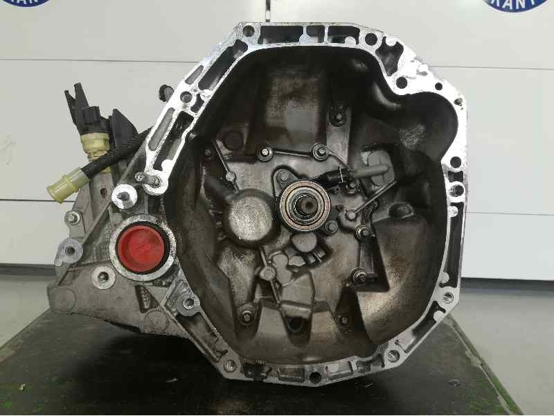 Recambio de caja cambios para dacia sandero laureate referencia OEM IAM JR5351 A005116 5VELOCIDADES