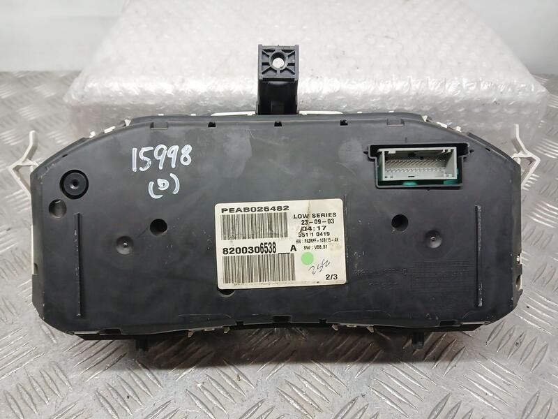 Recambio de cuadro instrumentos para renault megane ii classic berlina confort expression referencia OEM IAM 8200306538  