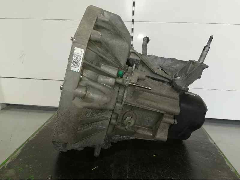 Recambio de caja cambios para dacia sandero laureate referencia OEM IAM JR5351 A005116 5VELOCIDADES