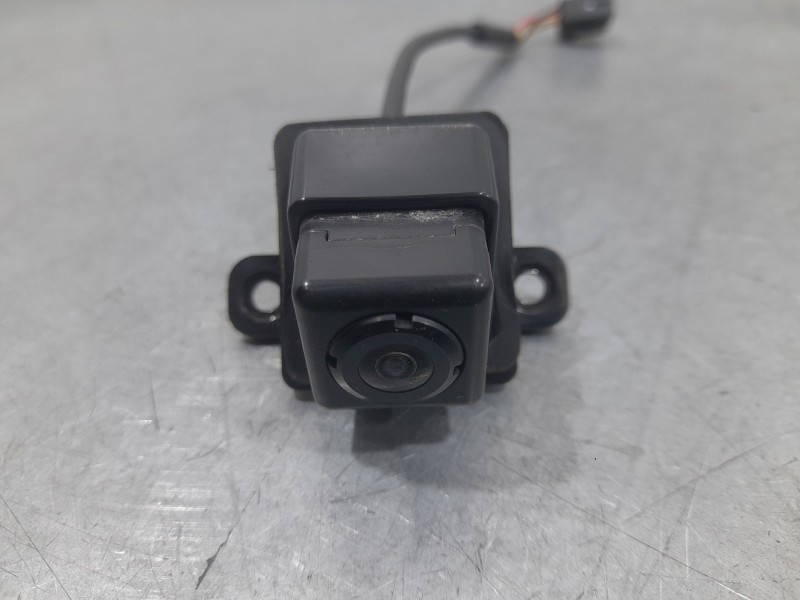 Recambio de camara vision trasera para ssangyong tivoli 1.2 referencia OEM IAM 8921037010 CF000100 