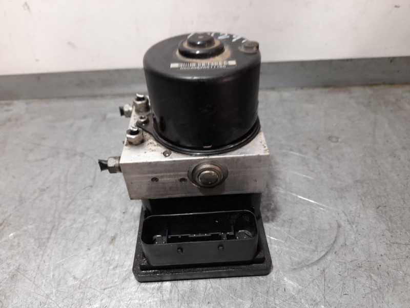 Recambio de abs para opel zafira b cosmo referencia OEM IAM 10096005593 ATE 