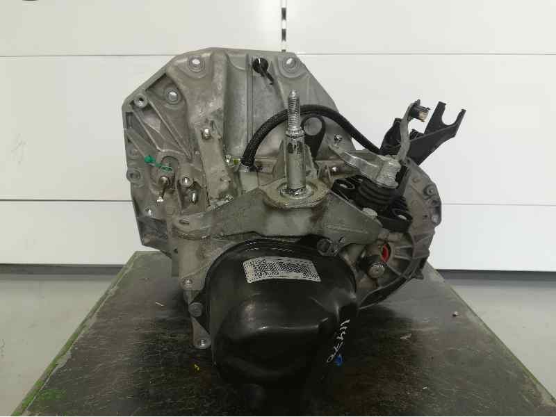 Recambio de caja cambios para dacia sandero laureate referencia OEM IAM JR5351 A005116 5VELOCIDADES