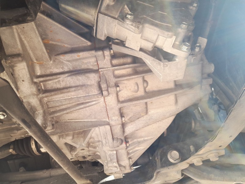 Recambio de caja cambios para toyota auris (_e18_) 1.4 d-4d (nde180_) referencia OEM IAM 3111552140 AUTOMATICA 