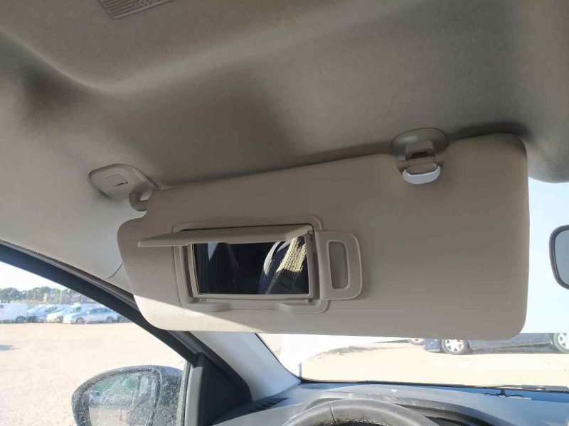 Recambio de parasol izquierdo para dacia sandero stepway essential referencia OEM IAM 964016722R  