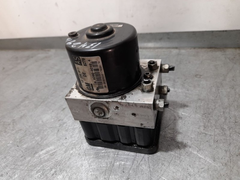 Recambio de abs para opel zafira b cosmo referencia OEM IAM 10096005593 ATE 