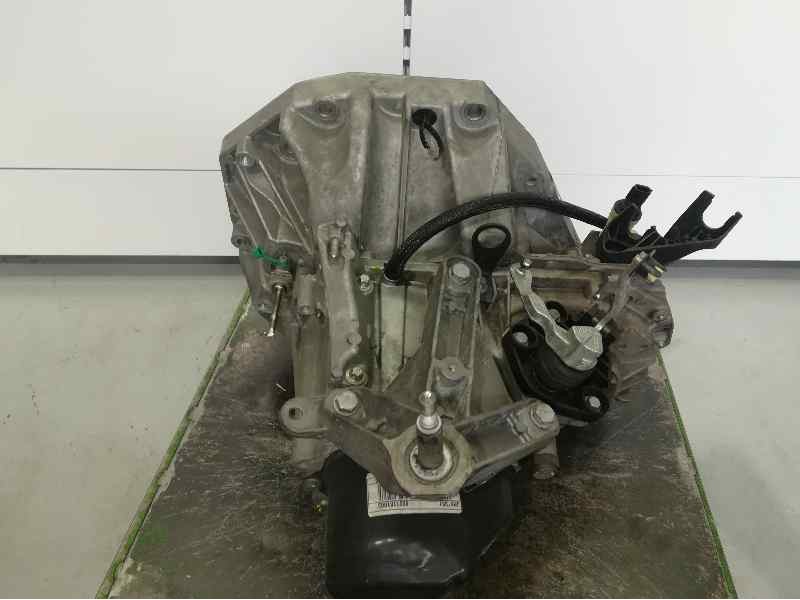 Recambio de caja cambios para dacia sandero laureate referencia OEM IAM JR5351 A005116 5VELOCIDADES