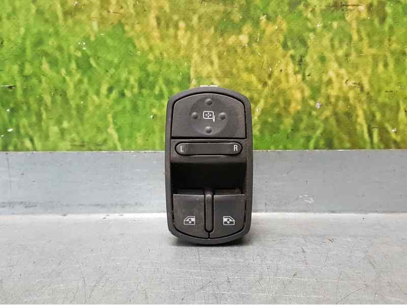 Recambio de mando elevalunas delantero izquierdo para opel corsa d cosmo referencia OEM IAM 13258521AA  