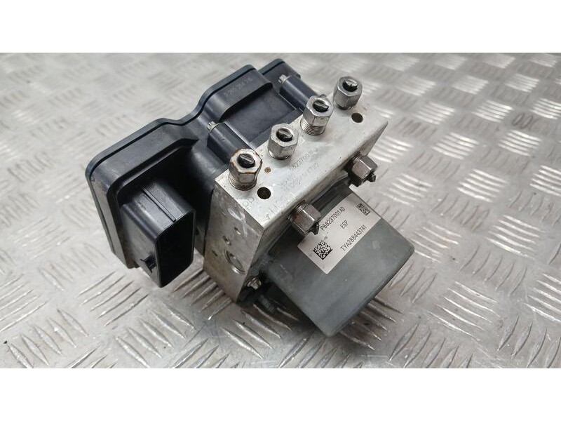 Recambio de abs para jeep cherokee kl longitude referencia OEM IAM 68237001AD  269602