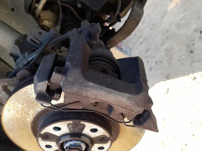 Recambio de pinza freno delantera derecha para peugeot 508 i (8d_) 2.0 hdi referencia OEM IAM 4401R5 ATE 