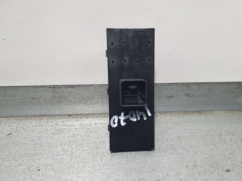 Recambio de mando elevalunas delantero izquierdo para volkswagen golf v berlina (1k1) highline referencia OEM IAM 1K4959857A  