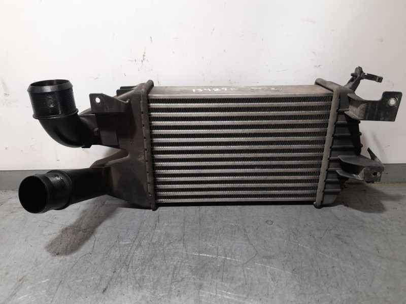 Recambio de intercooler para opel zafira b cosmo referencia OEM IAM 13213402  