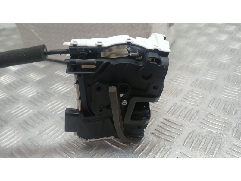 Recambio de cerradura puerta delantera izquierda para mg mg 3 (5lfp) mg3 1.5 referencia OEM IAM 11341604  