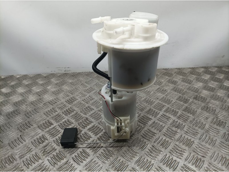 Recambio de aforador para peugeot 108 top allure referencia OEM IAM 770200H041  AISAN