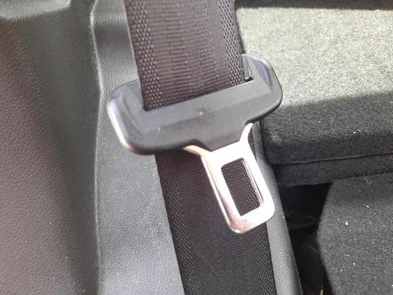 Recambio de cinturon seguridad trasero derecho para ssangyong tivoli 1.2 referencia OEM IAM 7560235500ACE  