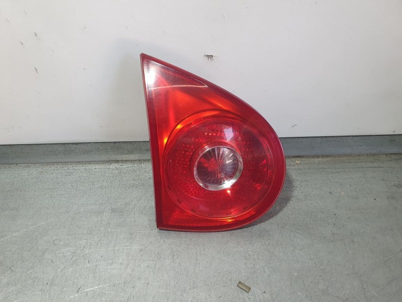 Recambio de piloto trasero izquierdo para volkswagen golf v berlina (1k1) highline referencia OEM IAM 1K6945093E  INTERIOR