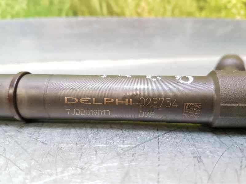 Recambio de inyector para opel corsa c club referencia OEM IAM TJBB01901D  DELPHI
