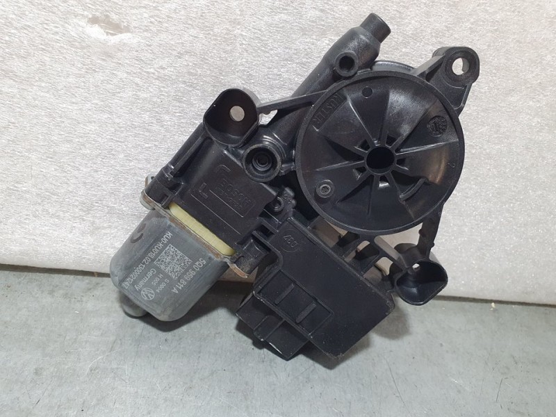 Recambio de motor elevalunas trasero izquierdo para seat leon (5f1) reference referencia OEM IAM 5Q0959811A  