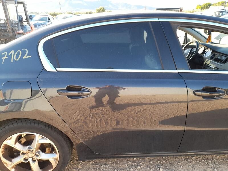 Recambio de puerta trasera derecha para peugeot 508 i (8d_) 2.0 hdi referencia OEM IAM 9008X3  