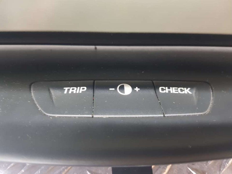 Recambio de cuadro instrumentos para citroën c4 berlina exclusive referencia OEM IAM 96572391ZD NS6041928V 