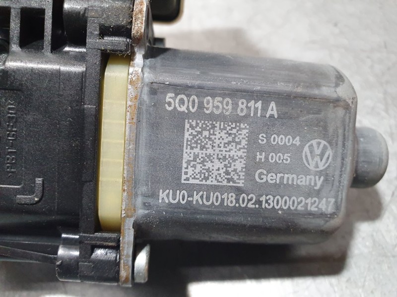 Recambio de motor elevalunas trasero izquierdo para seat leon (5f1) reference referencia OEM IAM 5Q0959811A  