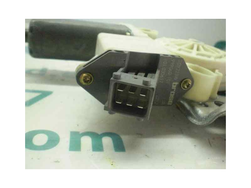 Recambio de elevalunas delantero derecho para toyota avensis berlina (t25) 1.8 sol sedán (4-ptas.) referencia OEM IAM 6981005050