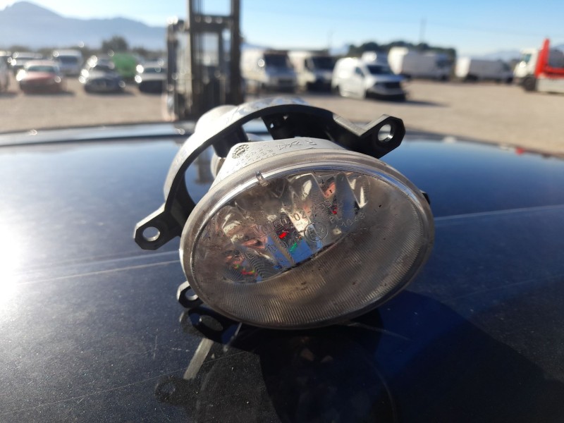 Recambio de faro antiniebla derecho para toyota auris (_e18_) 1.4 d-4d (nde180_) referencia OEM IAM 8121002110  