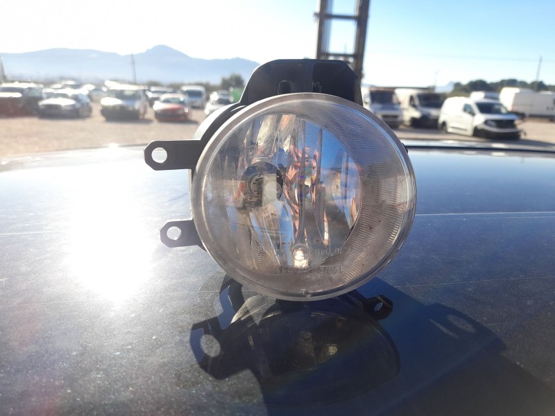 Recambio de faro antiniebla izquierdo para toyota auris (_e18_) 1.4 d-4d (nde180_) referencia OEM IAM 8122002110  