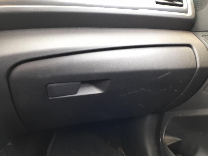 Recambio de guantera para ssangyong tivoli 1.2 referencia OEM IAM 7772035101LBH  