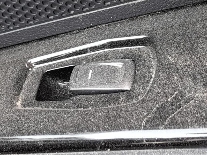 Recambio de mando elevalunas delantero derecho para ssangyong tivoli 1.2 referencia OEM IAM 8585035000  