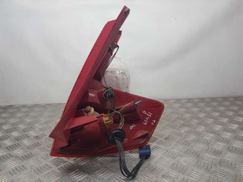 Recambio de piloto trasero izquierdo para citroën c4 berlina exclusive referencia OEM IAM 9655864080  