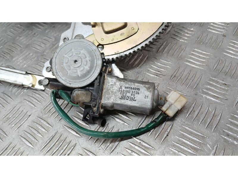 Recambio de elevalunas delantero izquierdo para mitsubishi montero sport (k90) gls referencia OEM IAM MR144595 ELECTRICO 2 PINS 