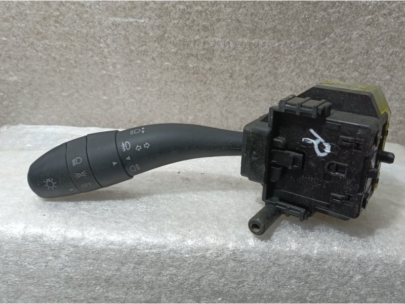 Recambio de mando luces para hyundai i30 comfort referencia OEM IAM 934102R030  