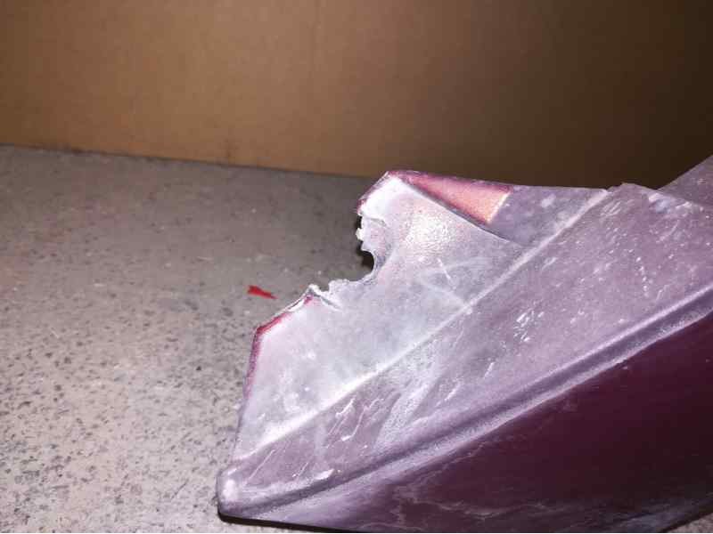 Recambio de aleta delantera derecha para renault scenic rx4 (ja0) 1.9 dci privilege referencia OEM IAM   TOCADA