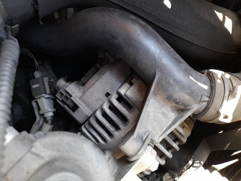 Recambio de alternador para seat exeo (3r2) 2.0 tdi referencia OEM IAM 06F903023G  
