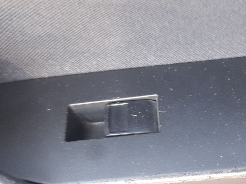 Recambio de mando elevalunas delantero derecho para toyota auris (_e18_) 1.4 d-4d (nde180_) referencia OEM IAM 848100D030  