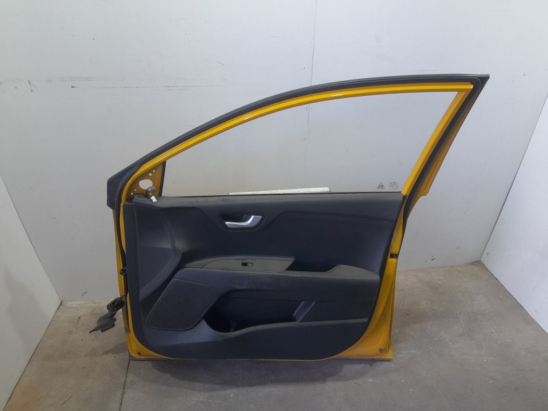 Recambio de puerta delantera derecha para kia stonic (yb) 1.2 cvvt referencia OEM IAM 76004H8401  