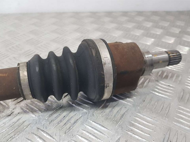 Recambio de transmision delantera izquierda para citroën c4 berlina exclusive referencia OEM IAM 9636786780  