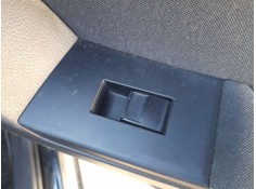 Recambio de mando elevalunas trasero derecho para toyota auris (_e18_) 1.4 d-4d (nde180_) referencia OEM IAM 8481002140  